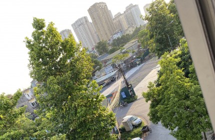 CHO THUÊ CẢ TÒA BIỆT THỰ TÂY NAM BÁN ĐẢO LINH ĐÀM, 4 TẦNG, 180M2, 7 PHÒNG, 7 WC, GIÁ 35TR